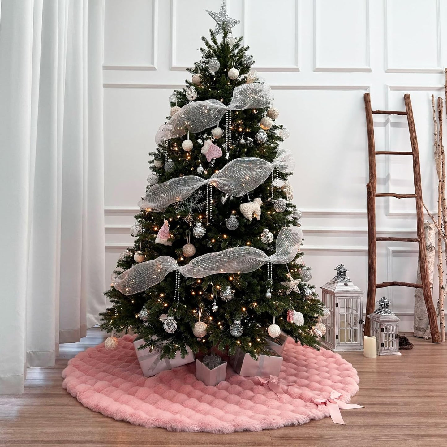 60-Inch Puff Quilt Faux Fur Christmas Tree Skirt, Soft Plush Tufted Texture with Satin Ribbon Ties, Baby Pink