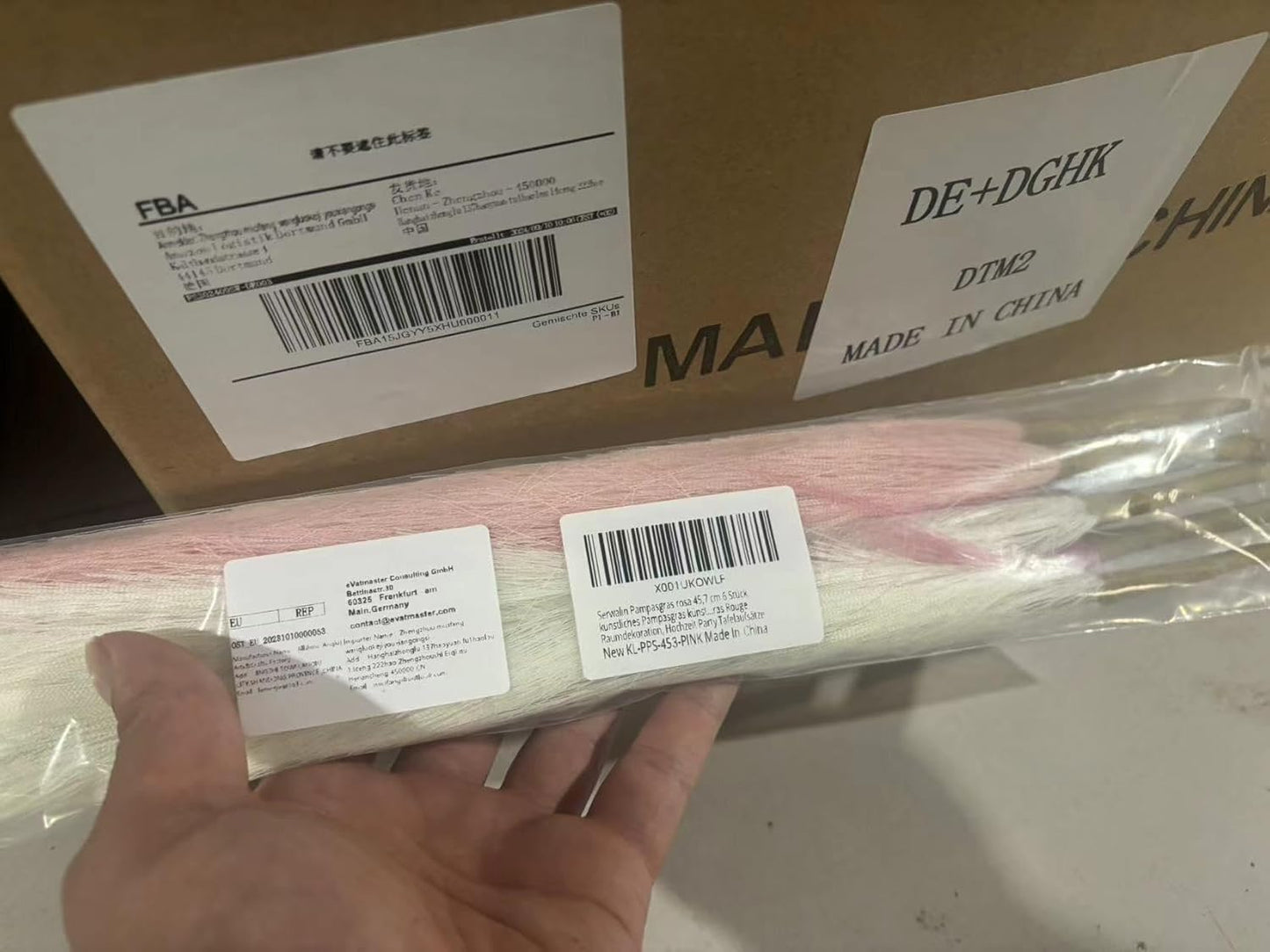 Pampas Grass Pink Decor 17.7 Inch 6Pcs, Faux Pampas Grass Home Decor, Artificial Pampas Grass Blush Fake Pampas, Short Vase Room Christmas Decoration