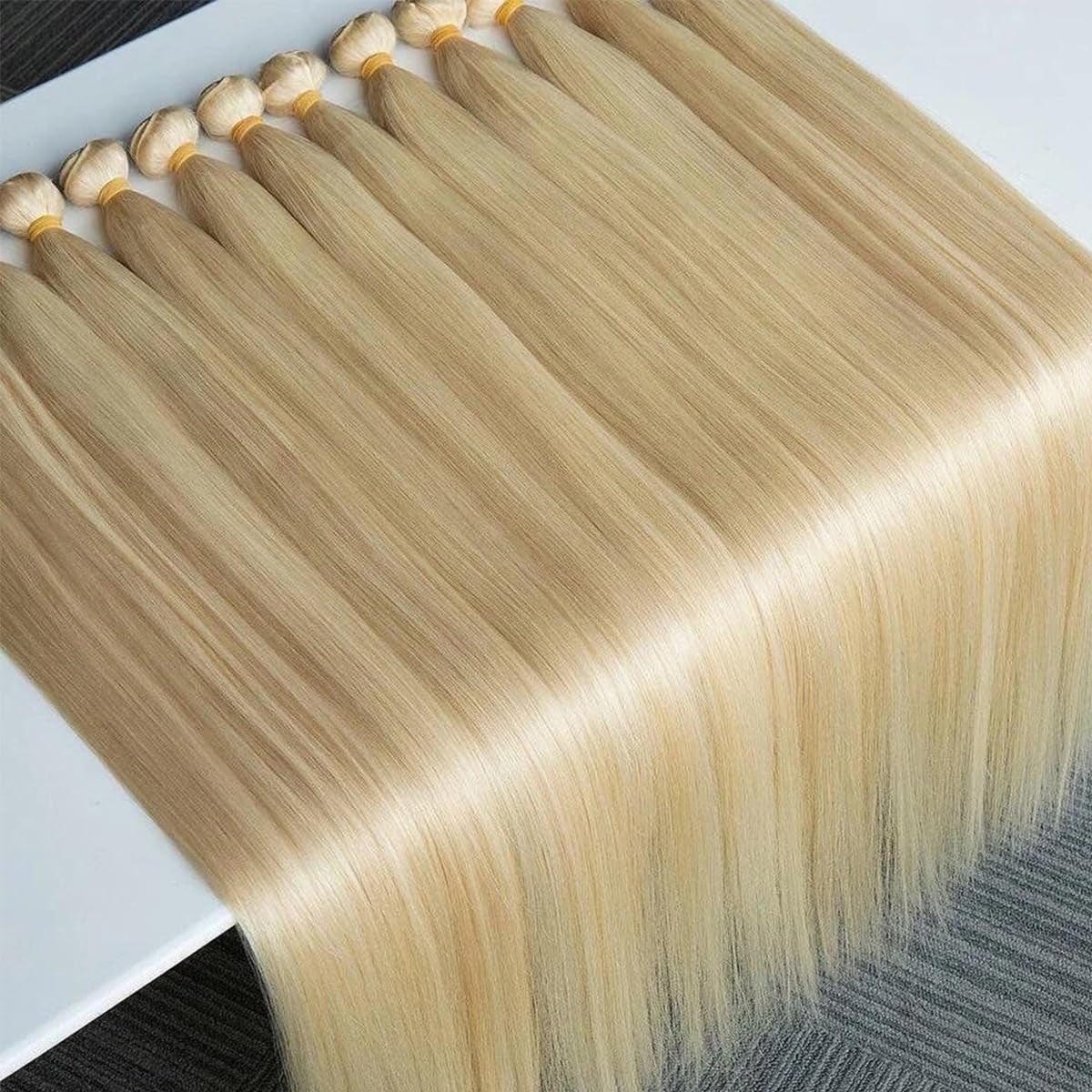 613 Blonde Bundles Human Hair 613 Straight Human Hair Bundles 12A Grade 100% Unprocessed Brazilian Virgin Human Hair 1 Bundle Blonde Hair Weave Bundles 3.5Oz/Bundle 18 Inch
