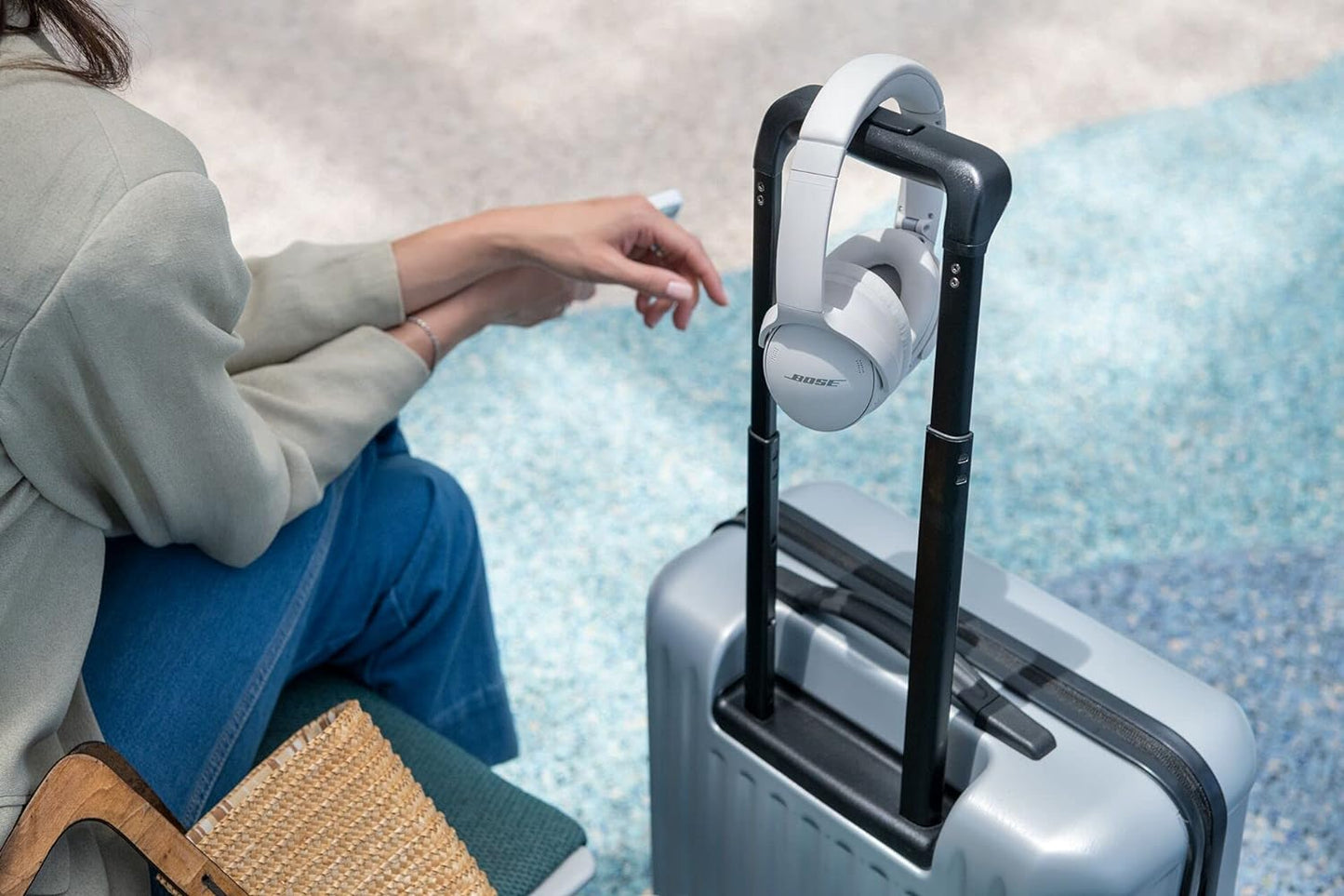 Quietcomfort 45 Noise Canceling Bluetooth Headphones (White Smoke)