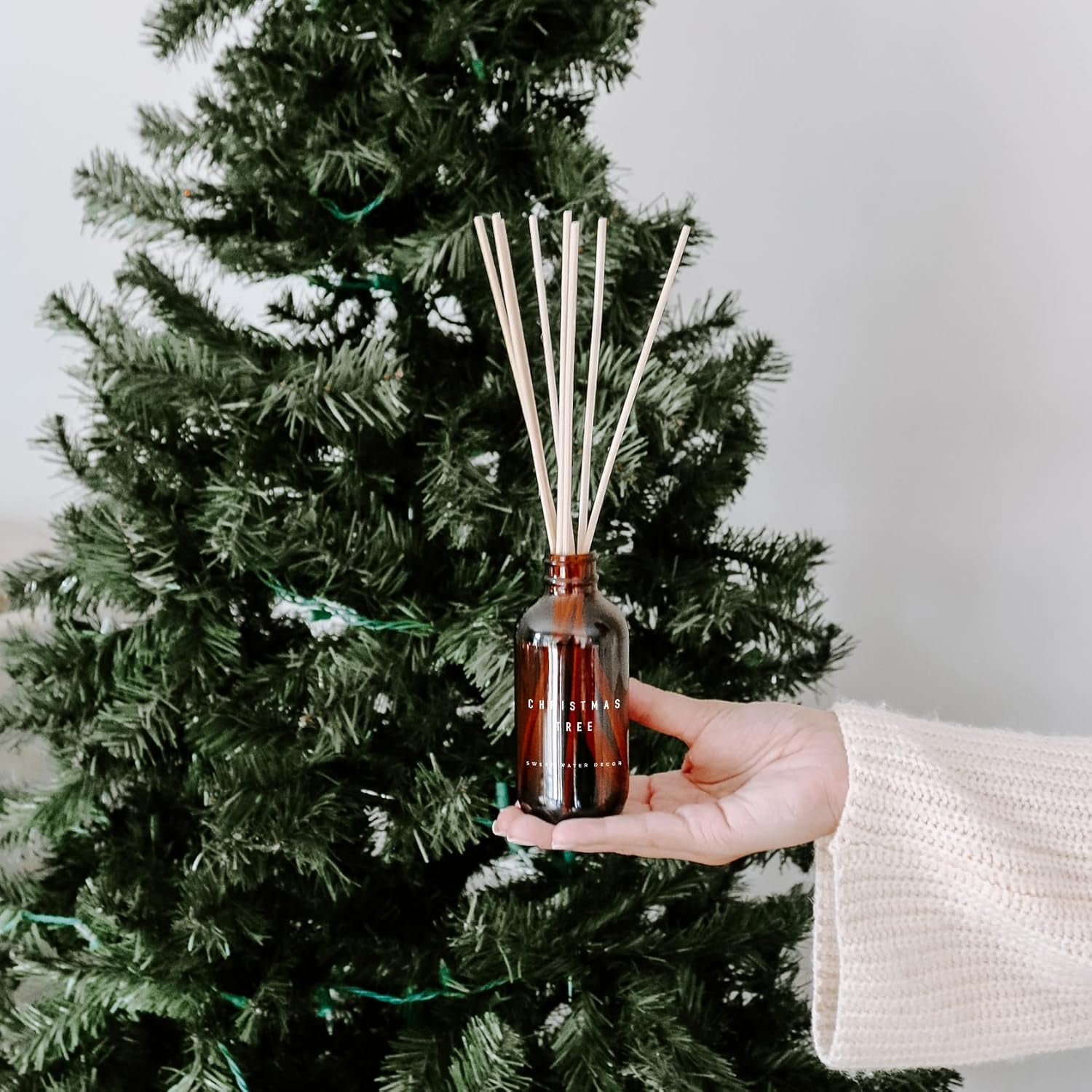 Christmas Tree Amber Reed Diffuser Set | Spruce, Pine Needles, Evergreen, and Spearmint Scented Diffusers for Home | Christmas Gift | Air Freshener | Essential Oils | Home Décor