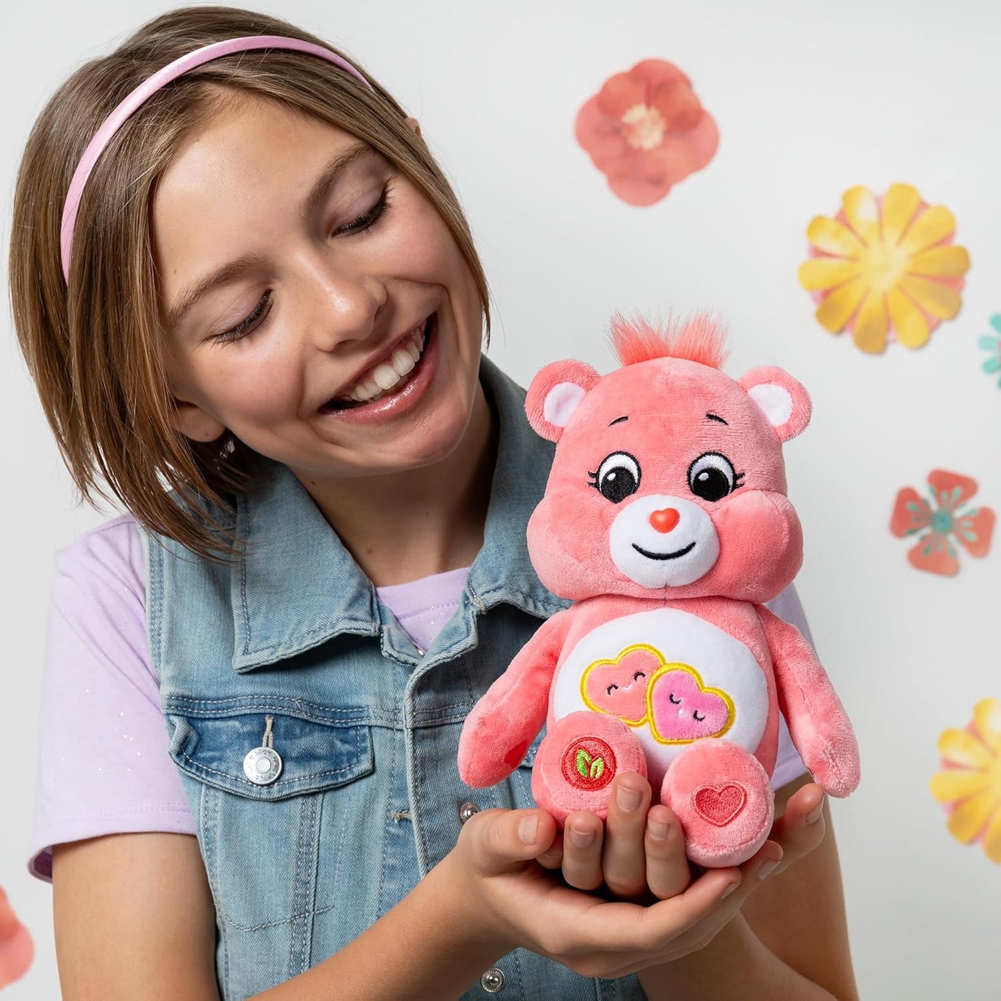 Care Bears | Love-A-Lot Bear 22Cm Bean Plush | Collectable Cute Plush Toy, Cuddly Toys for Children, Soft Toys for Girls and Boys, Cute Teddies Suitable for Girls and Boys Ages 4+ |  22033 UK UK