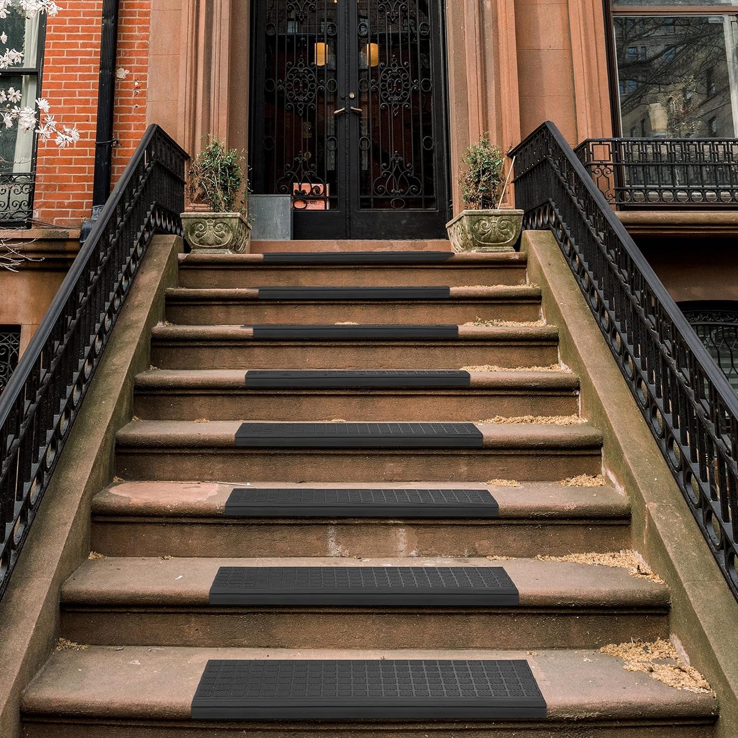 Indoor/Outdoor Hose-Wash Square Edge Design Non-Slip Rubber 10" X 25.5" Modern Stair Treads for Stairs, Garage, Patio, 5 Pack, Black