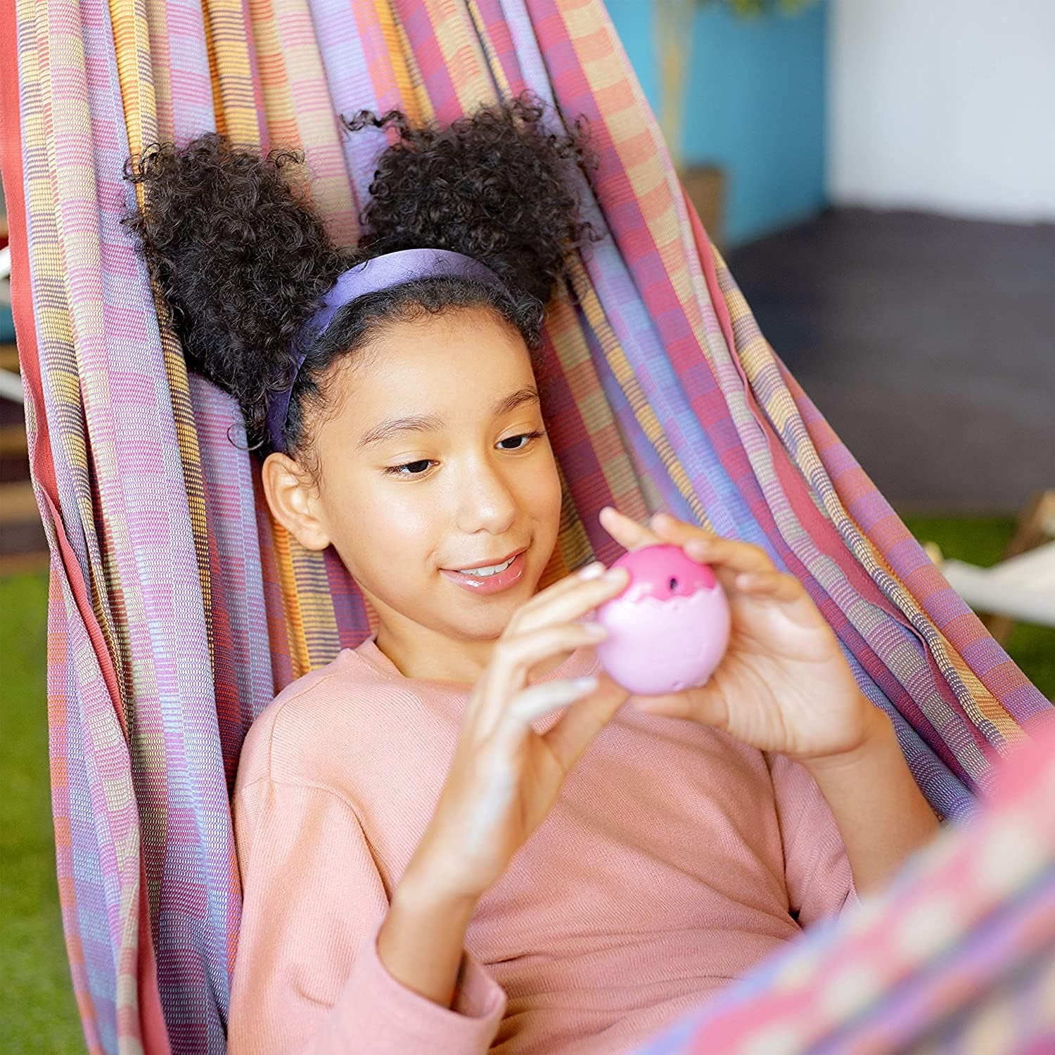 Tamagotchi 42901  Pix the Next Generation of Virtual Reality Pet with Camera, Games and Collectable Characters-Floral, Pink ZOUSA