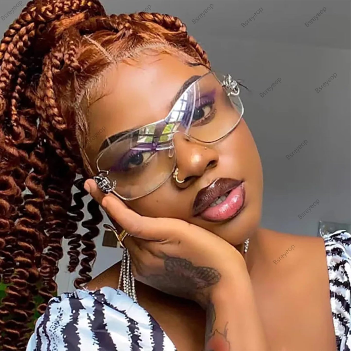 Wrap around Y2K Sunglasses for Women Men Fashion Large Frame One-Piece Shades Trendy Shield Design Gradient Lens