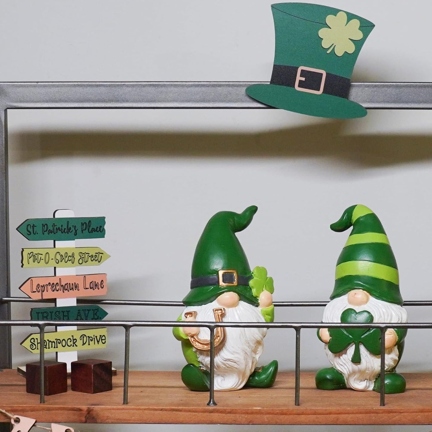 St Patricks Day Decorations Gnome Décor - 2Pc Resin Gnome Figurines with Green Shamrock Horseshoe Modern Farmhouse Décor for Tabletop Home Décor