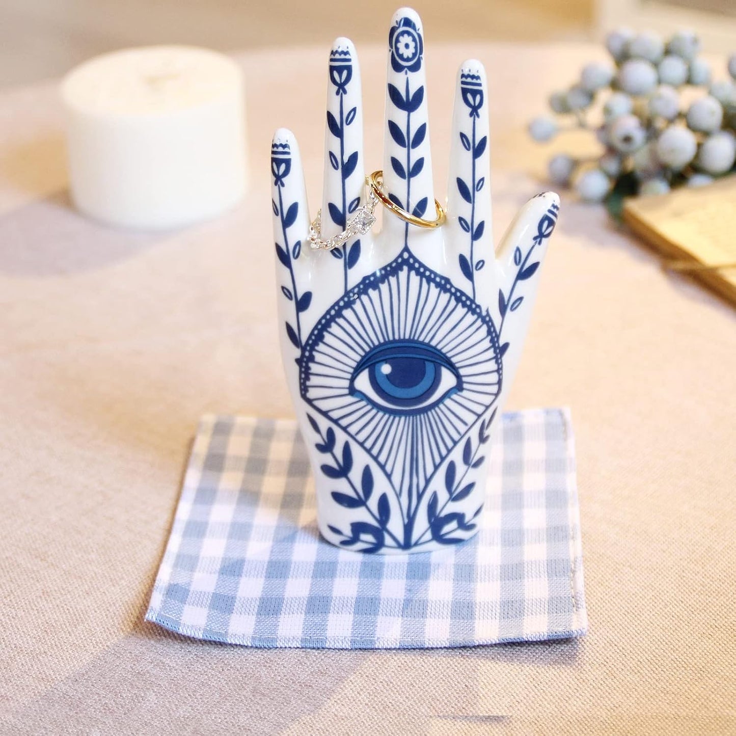 Hamsa Ring Holder Aesthetic Room Decor, Hamsa Hand with Blue Evil Eye Boho Decor Ring Stand Ring Organizer, Preppy Room Decor for Bathroom Bedroom, Hamsa Gifts for Women Home Decor
