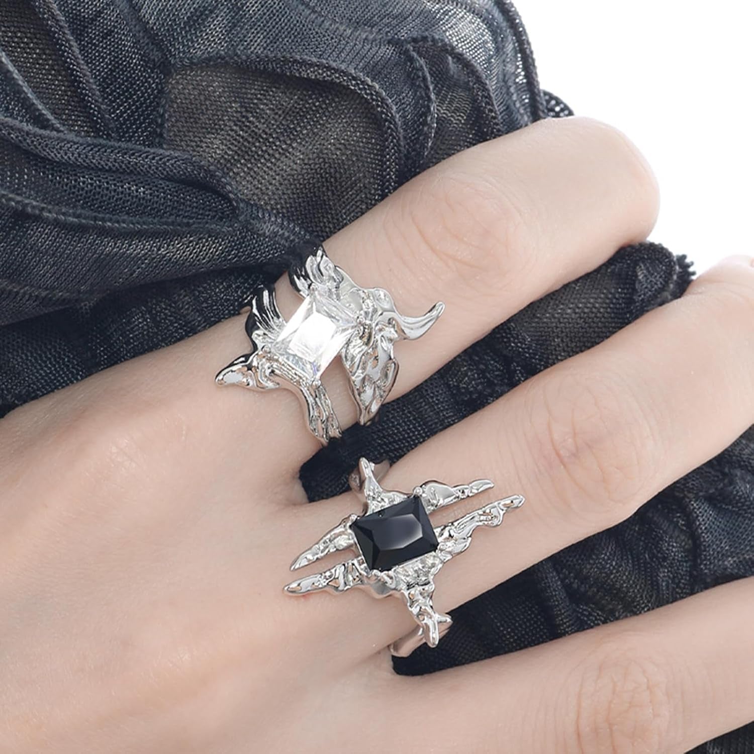8 Pcs Vintage Silver Rings Sets Y2K Goth Coquette Grunge Chunky Stacking Rings for Women Aesthetic Accessories Jewlery Boho Silver Statement Ring Gift