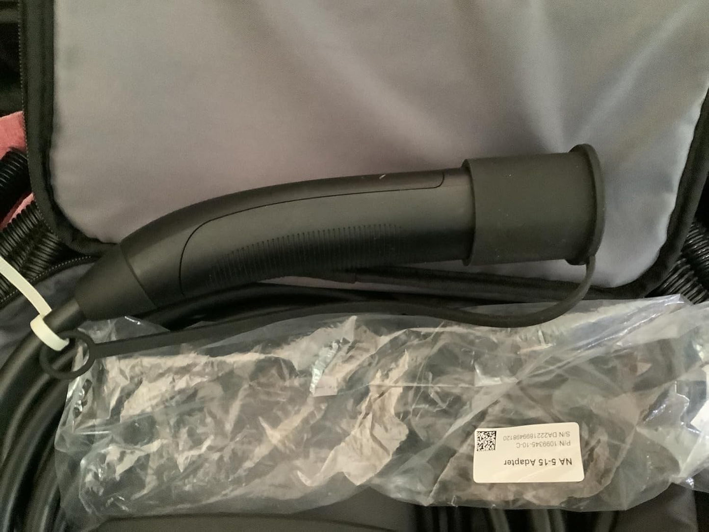 EV Charger Plug Port Cover for Tesla, Tesla EV Charger Plug Protective Cover, Dust Cover for Tesla EV Charger Plug - Essential Accessory for Tesla EV Charger Buyers