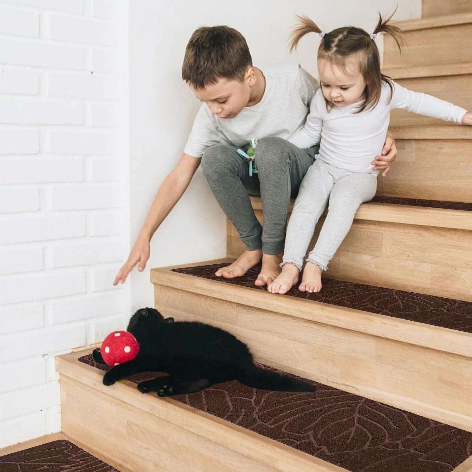 Stair Treads for Wooden Steps, 8" X 30" Non Slip Carpet Stair Treads Set of 15 Indoor Carpet Mat Stair Runners Stair Rugs for Kids Elders and Pets with Reusable Adhesive, Brown