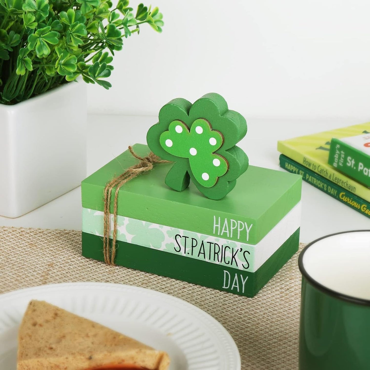 St Patricks Day Decorations, 3Pcs Lucky Shamrock Wooden Sign on Stand Irish Wood Centerpiece Table Decorations, Freestanding Shamrock Signs St. Patrick'S Day Decor for Gift Desk Party Home