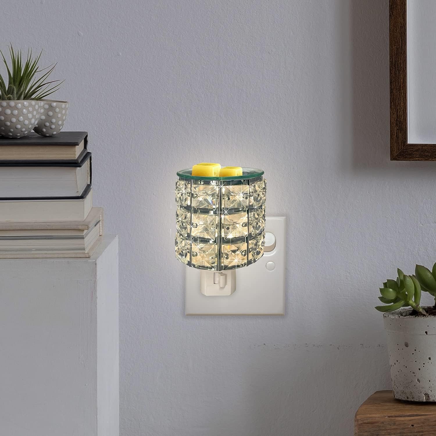 Warmers Pluggable Fragrance Warmer- Decorative Plug-In for Warming Scented Candle (Silver)