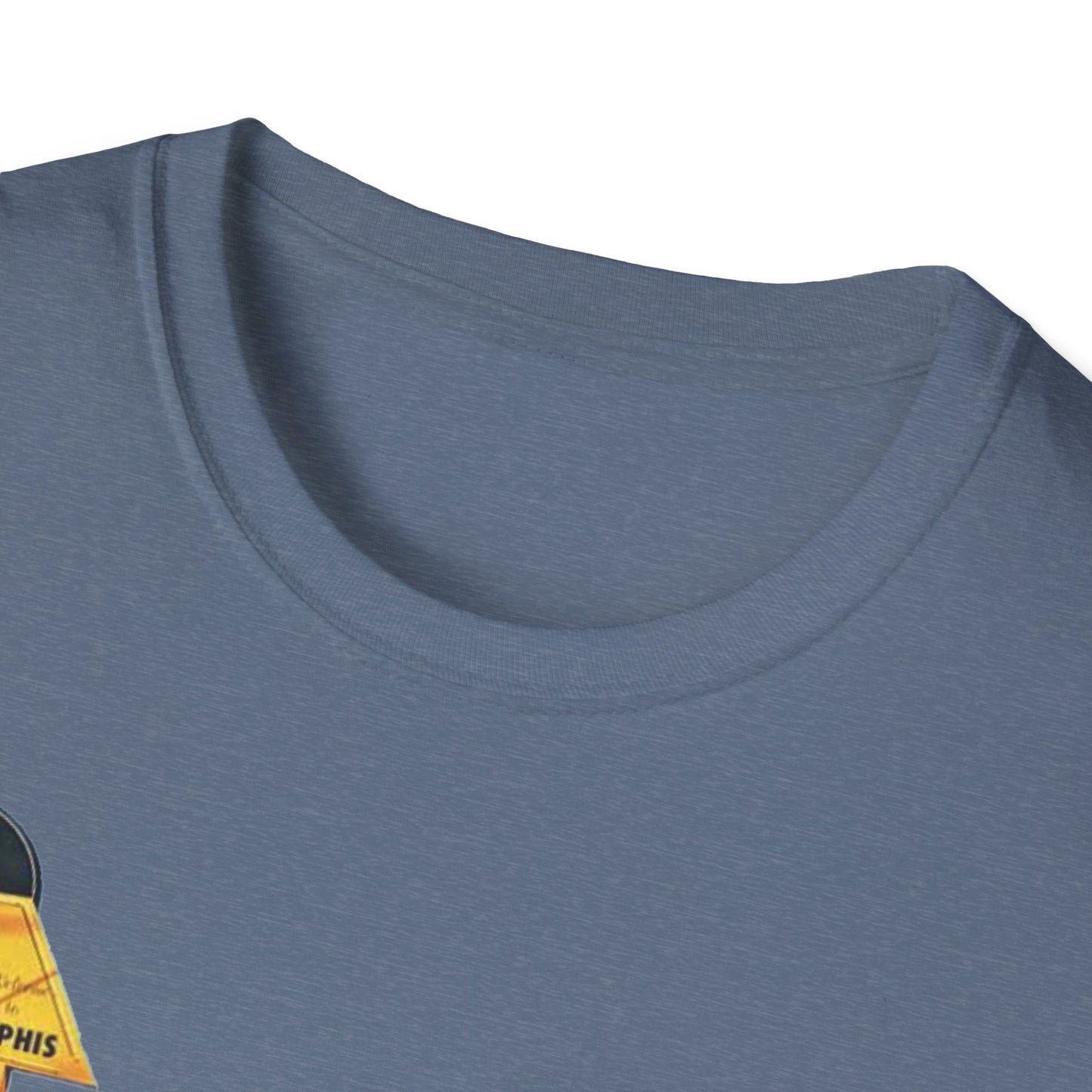 retro vintage Log Cabin Restaurant [gone] Memphis, TN Unisex Softstyle T-Shirt