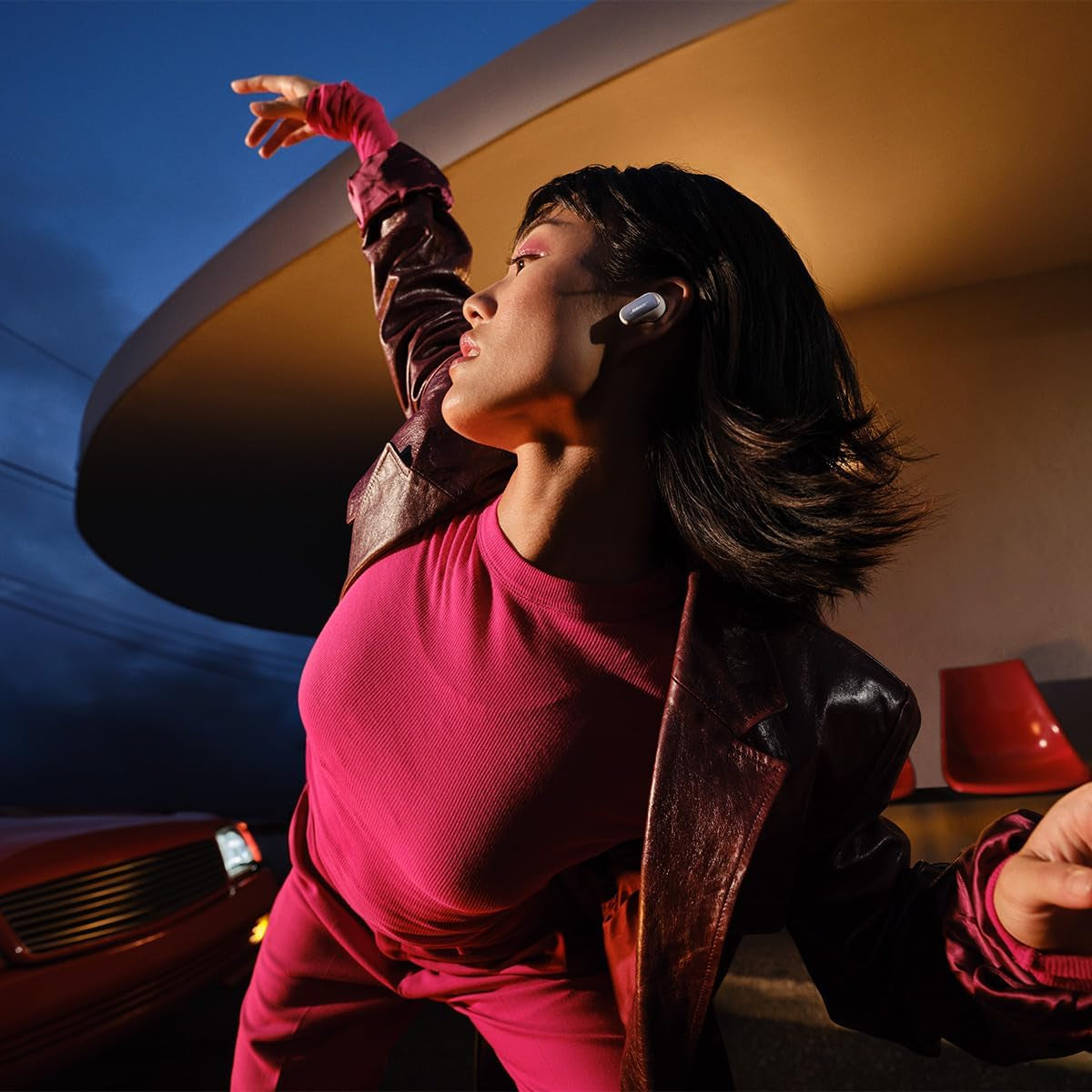 Quietcomfort Ultra Wireless Noise Cancelling Headphones with Quietcomfort Ultra Wireless Noise Cancelling Earbuds (White)