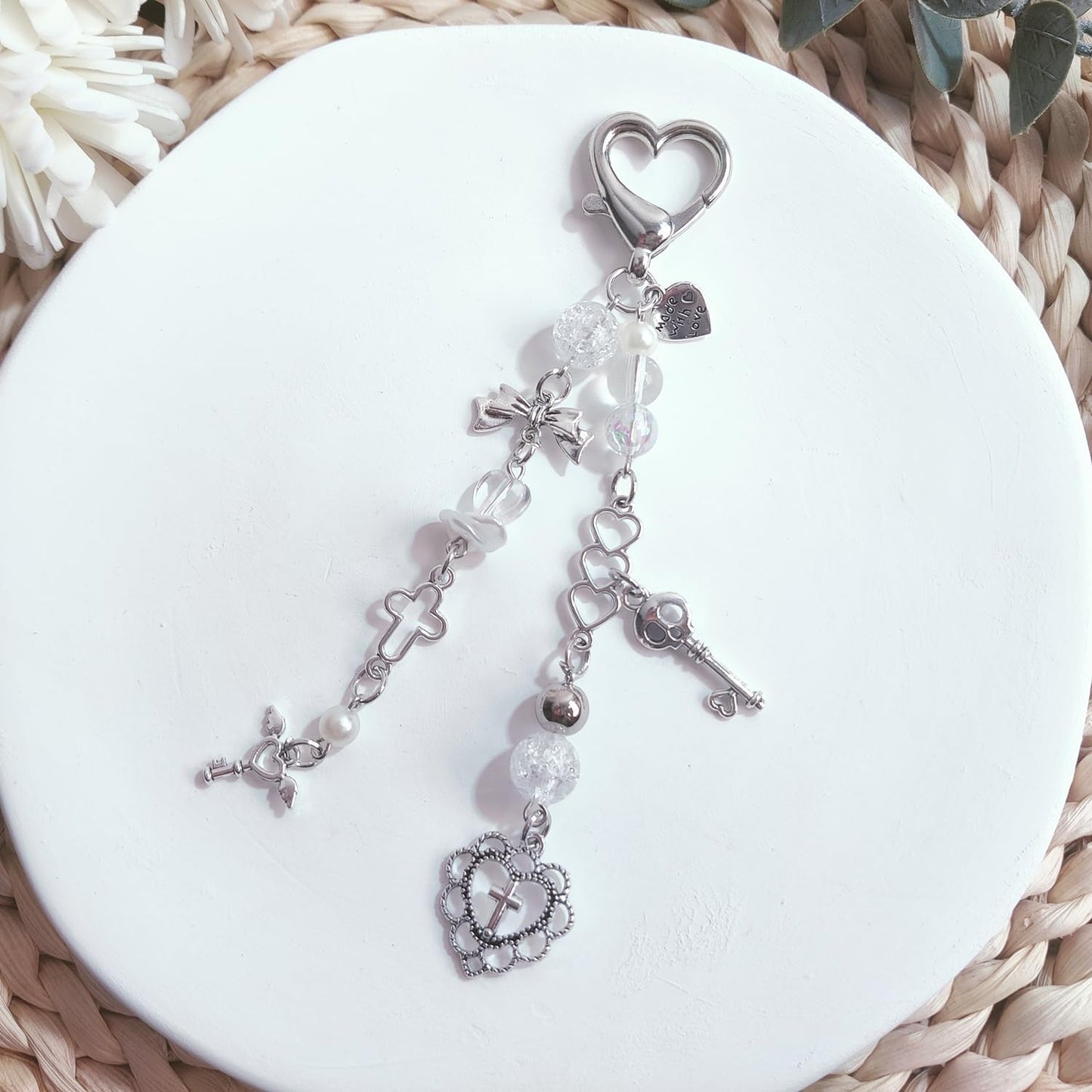 Cute Keychain Aesthetic Y2K Keychain Accessories Cute Heart Butterfly Strawberry Bear Key Chain for Keys Bags Women Gifts (1PCS Keys Heart)