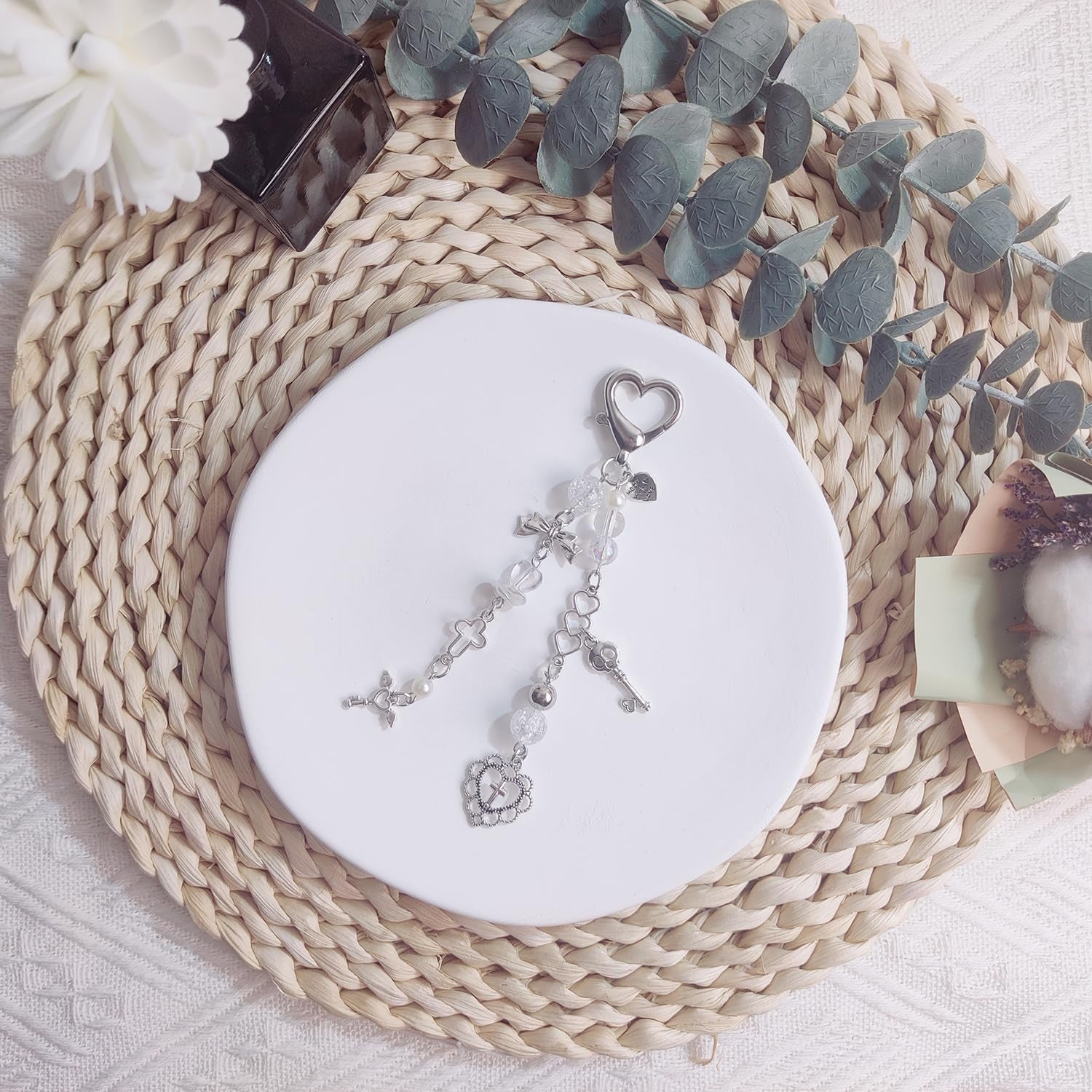 Cute Keychain Aesthetic Y2K Keychain Accessories Cute Heart Butterfly Strawberry Bear Key Chain for Keys Bags Women Gifts (1PCS Keys Heart)