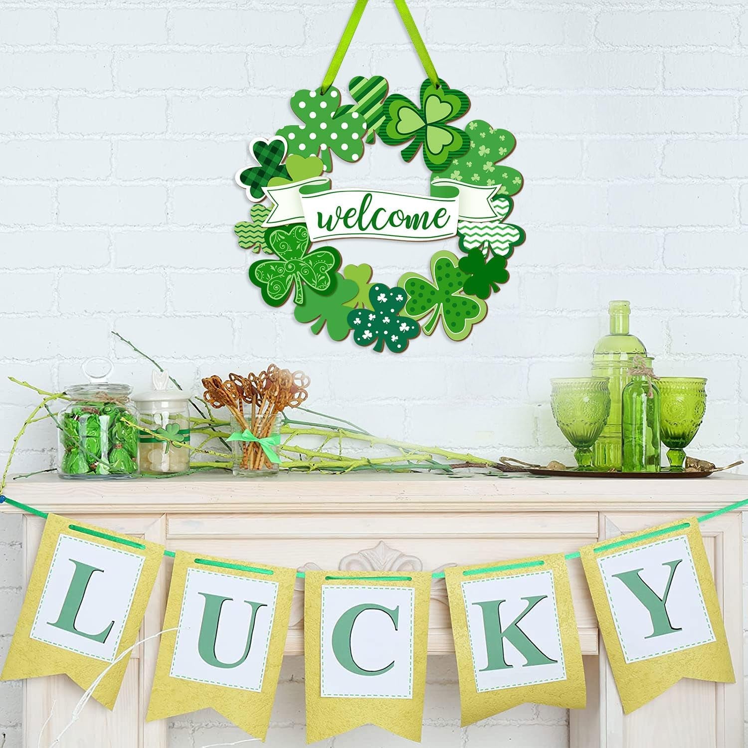 St. Patrick'S Day Shamrock Door Sign, Shamrocks Welcome Wooden Hanging Sign Lucky Irish Ornament Wood Wreath for Happy St. Patrick'S Day Party Front Door Wall Home Decorations with Rope and Bow