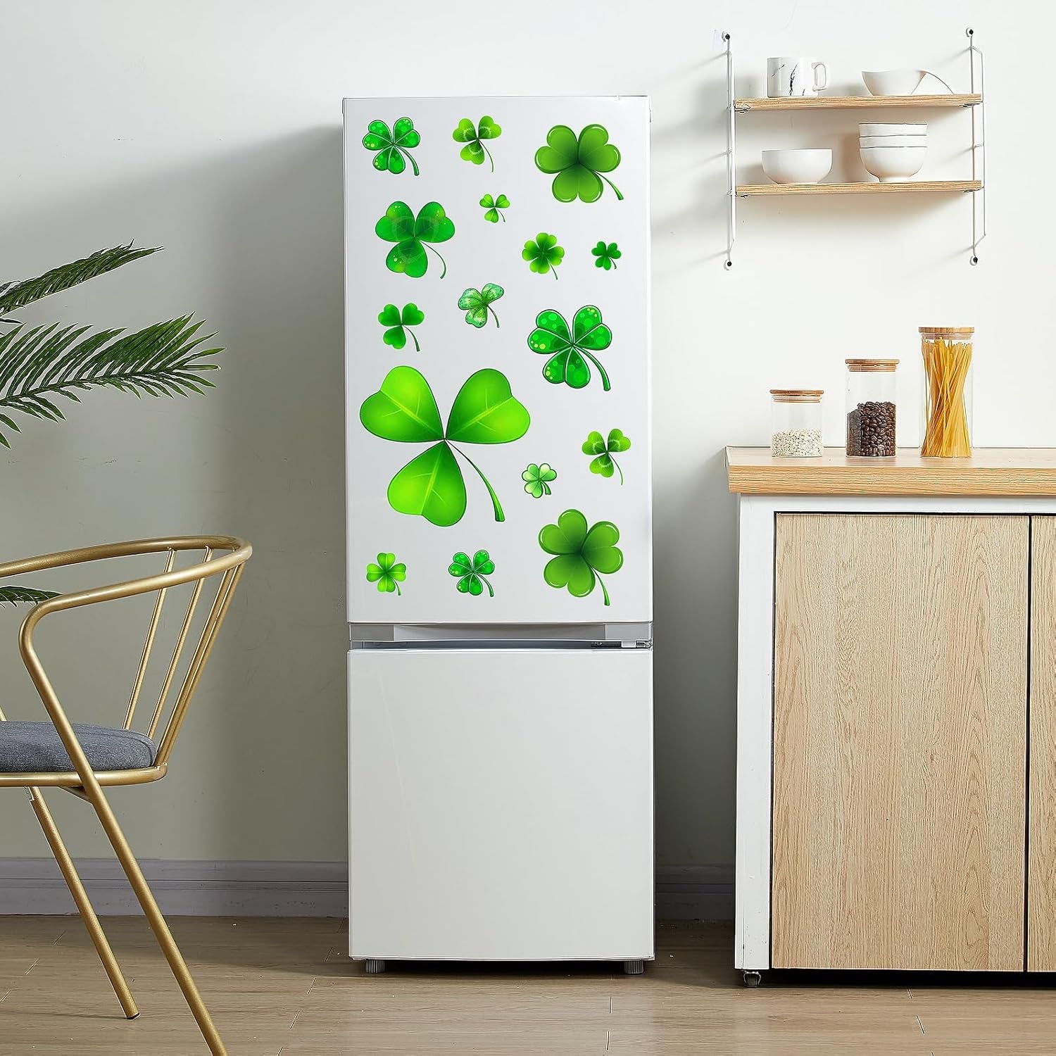 St Patricks Day Window Clings, Shamrock Stickers for St Patricks Day Decorations, 150Pcs Reusable Static Spring Window Clings Decor