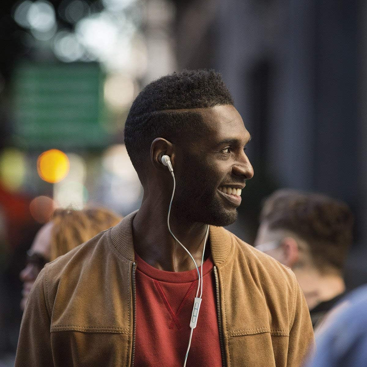 Bose Quietcomfort 20 Acoustic Noise Cancelling Headphones, Apple Devices, White (Renewed)