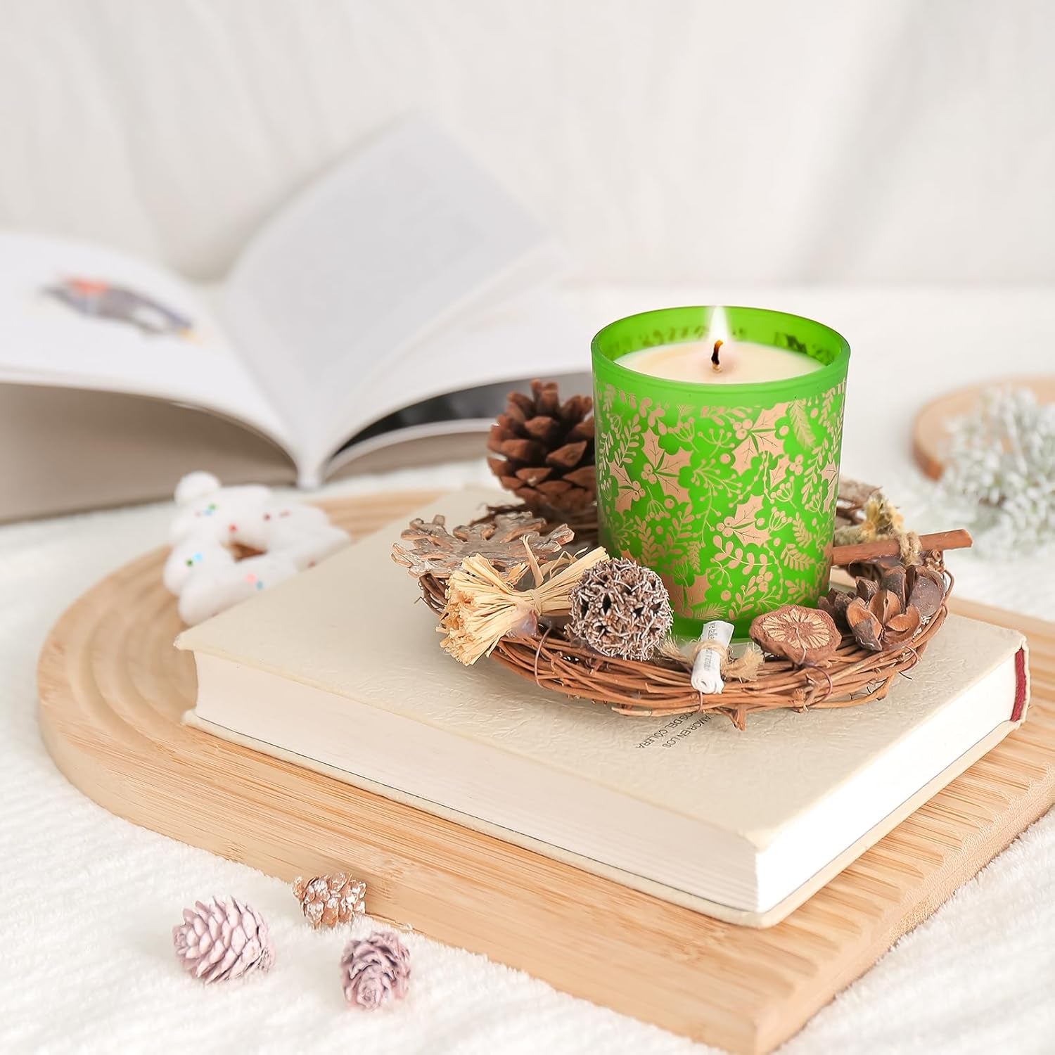 Christmas Scented Candle - 6Oz Soy Wax Candle, Snowy Joy, Infused with Fresh-Cut Spruce Branches Aroma - Green and Gold Gift Box for Holiday Season Gift