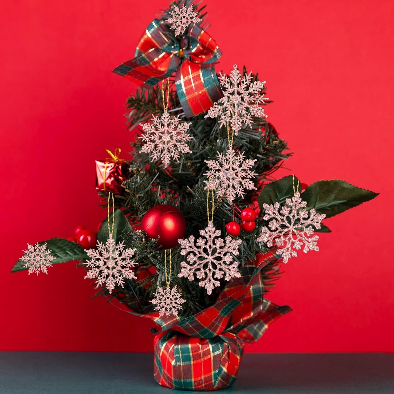 Christmas Tree Decoration Snowflake Ornaments - 36Pcs Rose Gold Glitter Hanging Christmas Snowflake Ornaments for Winter Wonderland Holiday New Year Christmas Tree