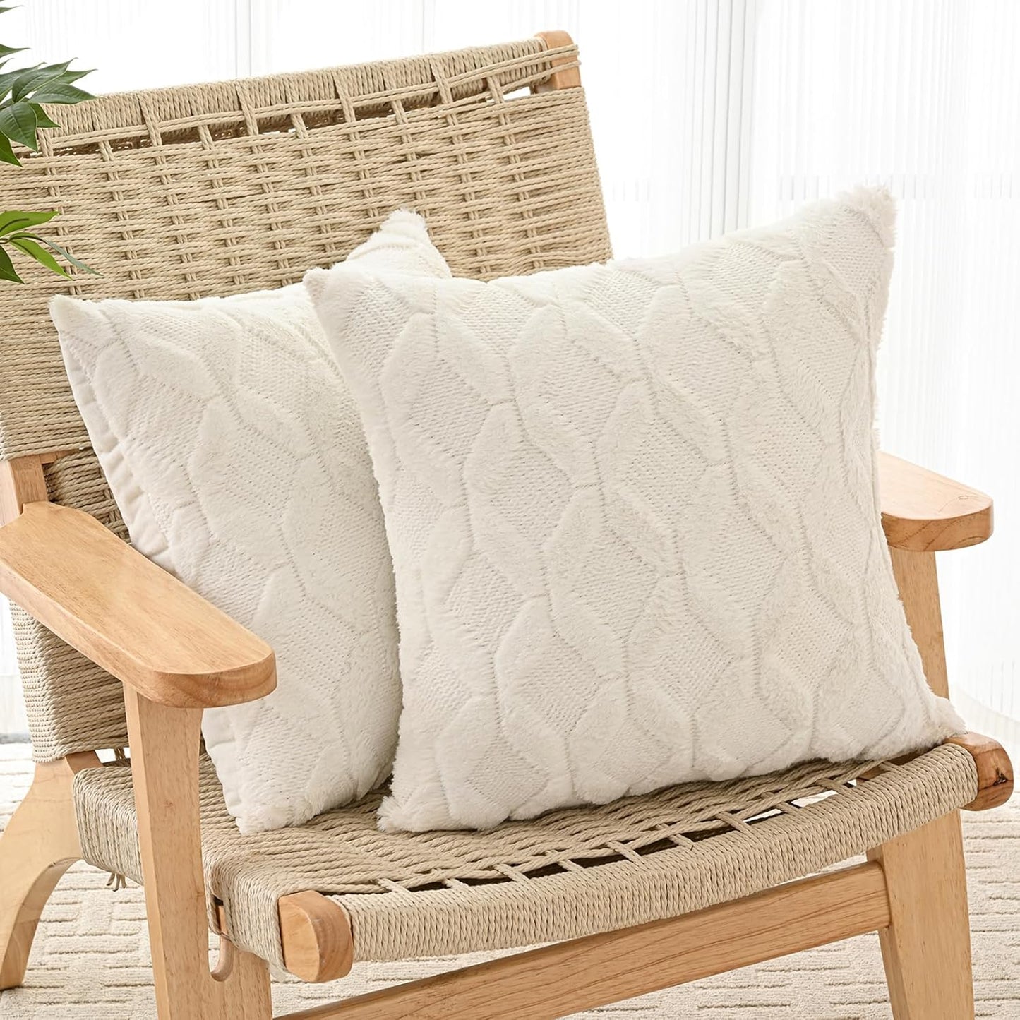 Pack of 2 Faux Wool Throw Pillow Covers 20X20 Inches Decorative Farmhouse Velvet Couch Pillow Case Soft Plush Square Boho Cushion Pillowcase, Cream Beige