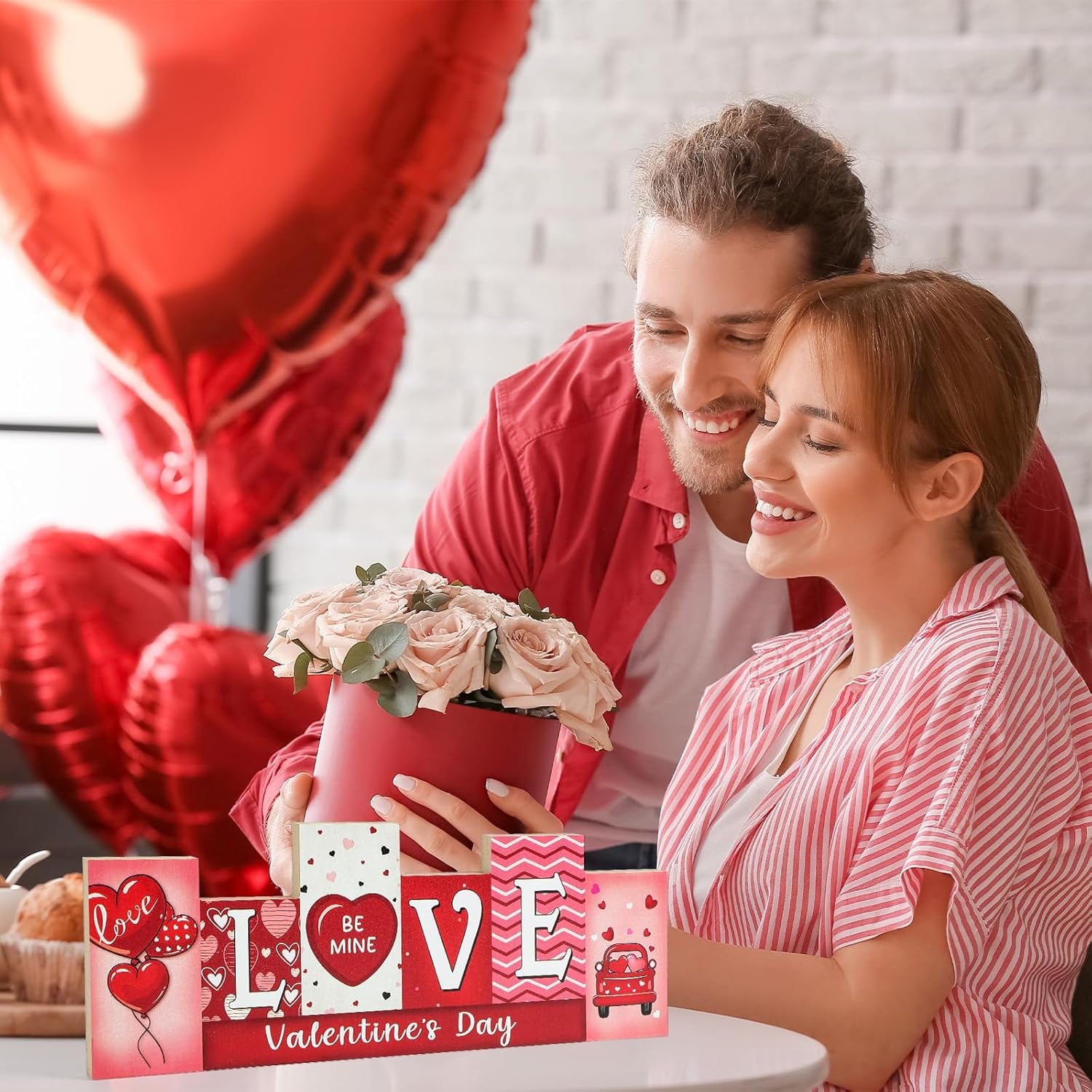 Valentine'S Day Wooden Table Sign St. Patrick’S Day Decorations LUCKY LOVE Reversible Tabletop Decor Rustic Double-Sided Different Theme Irish Farmhouse Table Centerpiece Decor Tiered Tray Decor