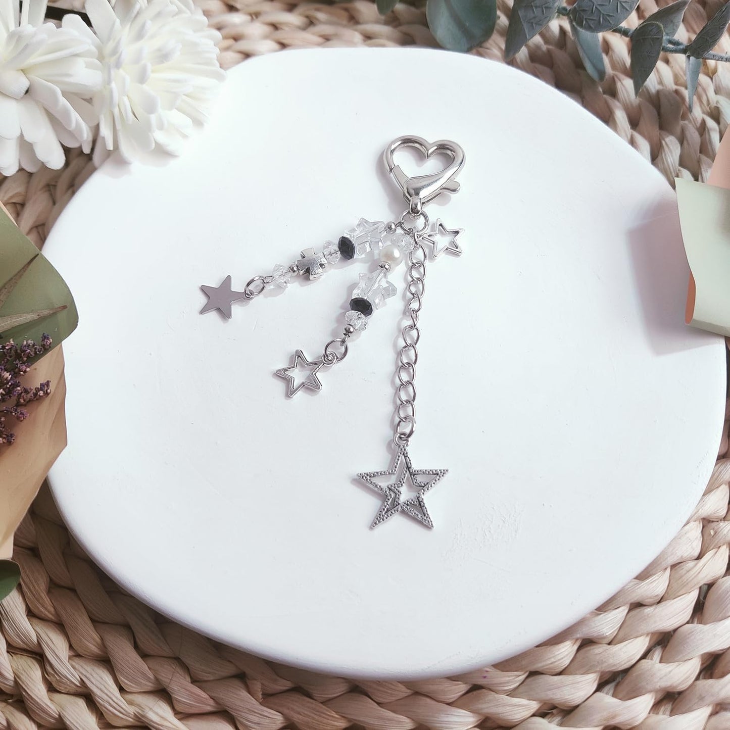 Cute Keychain Aesthetic Y2K Keychain Accessories Heart Butterfly Strawberry Bear Key Chain for Keys Bags Women Gifts