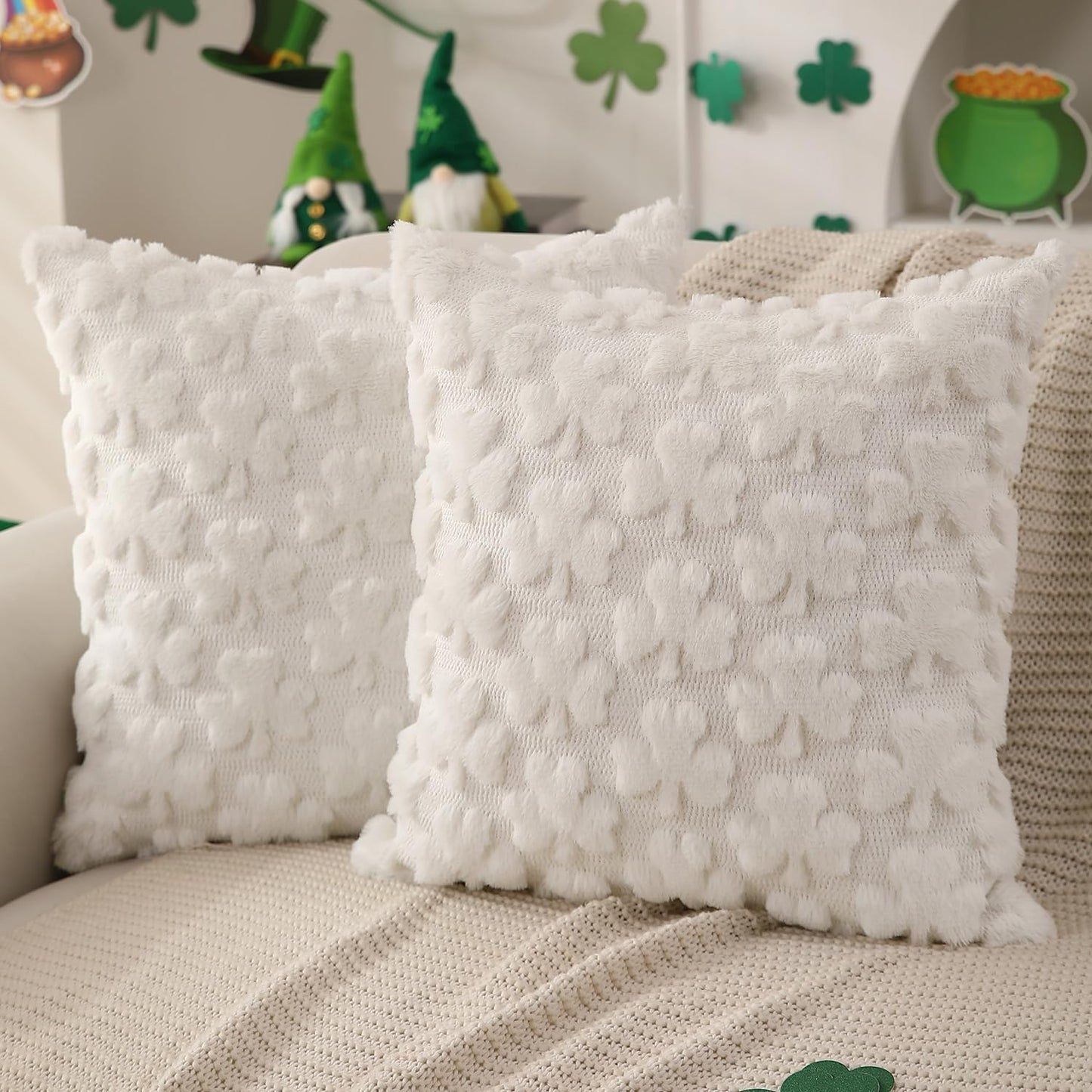 St Patricks Day Pillow Covers 18X18 Inch Set of 2 St Patricks Day Decorations Green Shamrock Soft Plush Faux Fur Jacquard Throw Pillows for Bedroom Sofa Holiday Festivals Home Decor PTK022A18