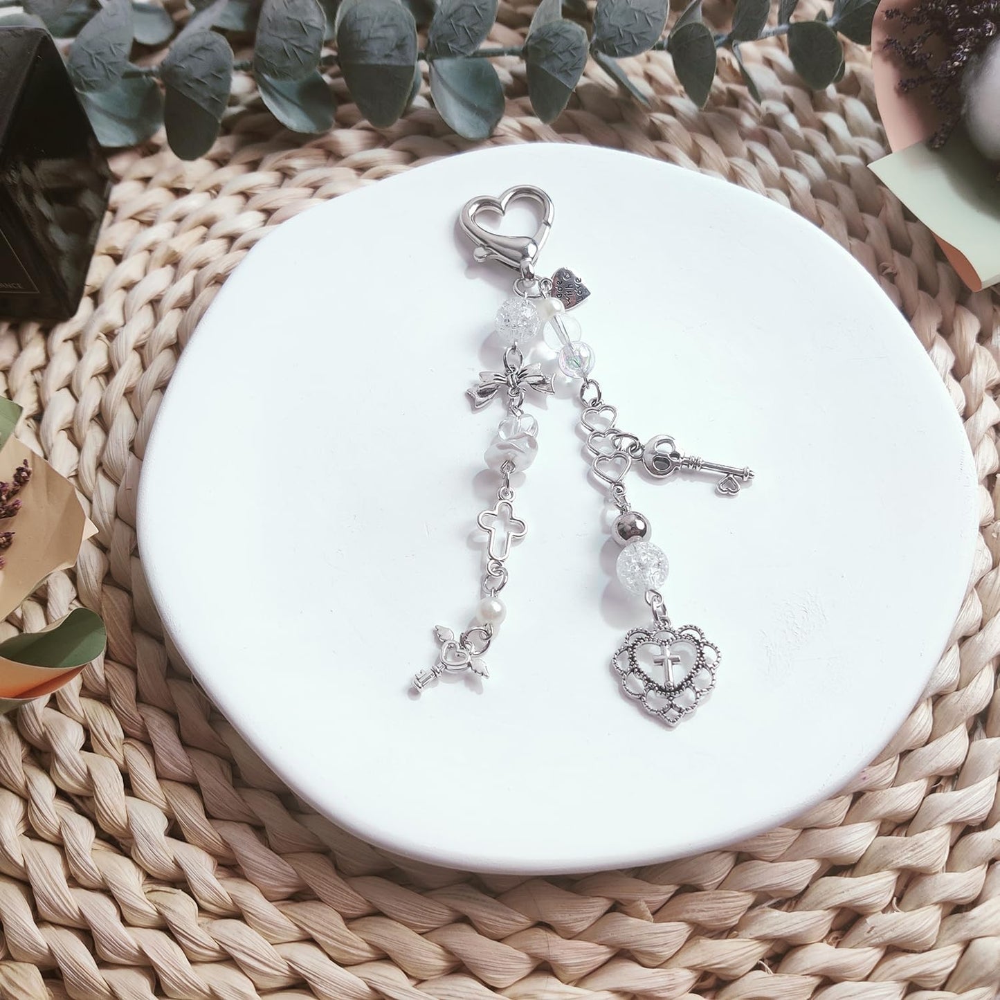 Cute Keychain Aesthetic Y2K Keychain Accessories Cute Heart Butterfly Strawberry Bear Key Chain for Keys Bags Women Gifts (1PCS Keys Heart)