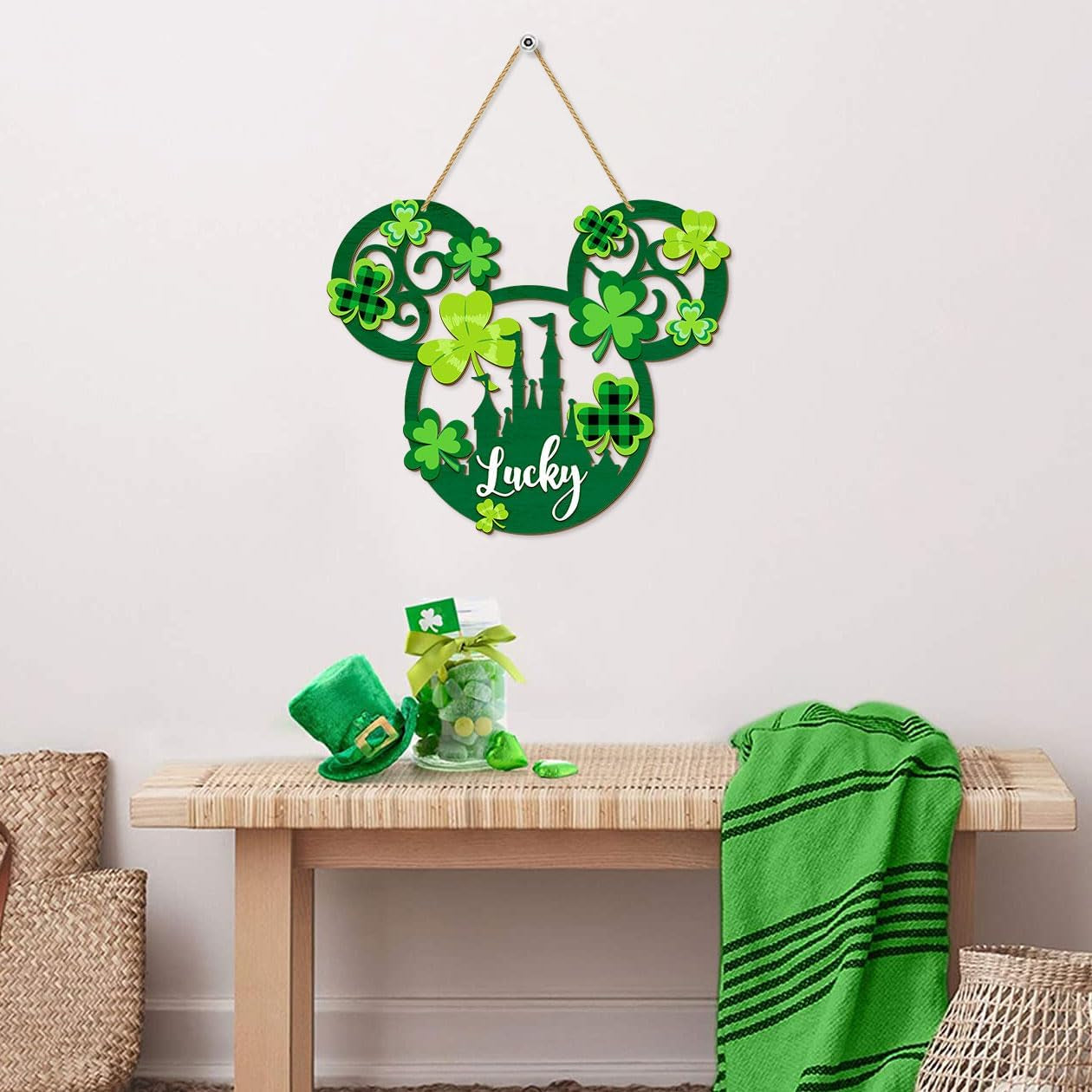 St. Patrick'S Day Door Sign Mouse Shaped, Shamrock Wooden Hanging Sign Lucky Irish Welcome Wood Wreath Hanging Sign with Rope for Happy St. Patrick'S Day Party Front Door Wall Home Decorations Green