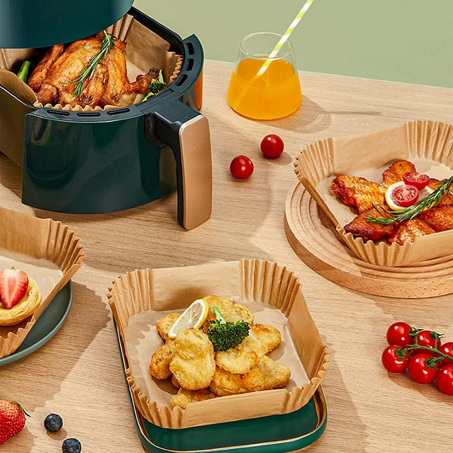 Air Fryer Paper Liners, 125PCS Non-Stick Disposable Liners, Baking Paper for Air Fryer Oil-Proof, Water-Proof, Food Grade Parchment for Baking Roasting Microwave (8Inch-Square)