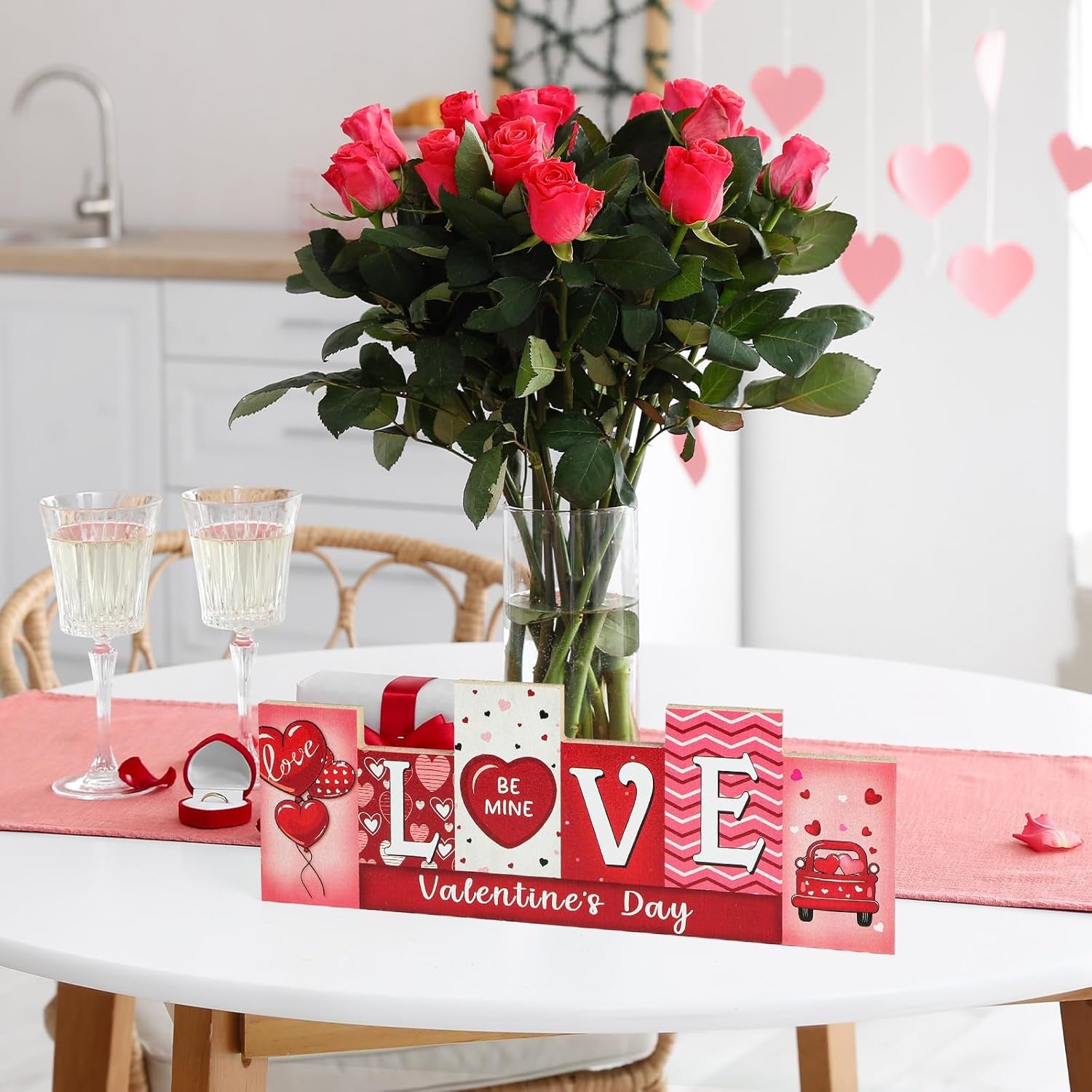 Valentine'S Day Wooden Table Sign St. Patrick’S Day Decorations LUCKY LOVE Reversible Tabletop Decor Rustic Double-Sided Different Theme Irish Farmhouse Table Centerpiece Decor Tiered Tray Decor