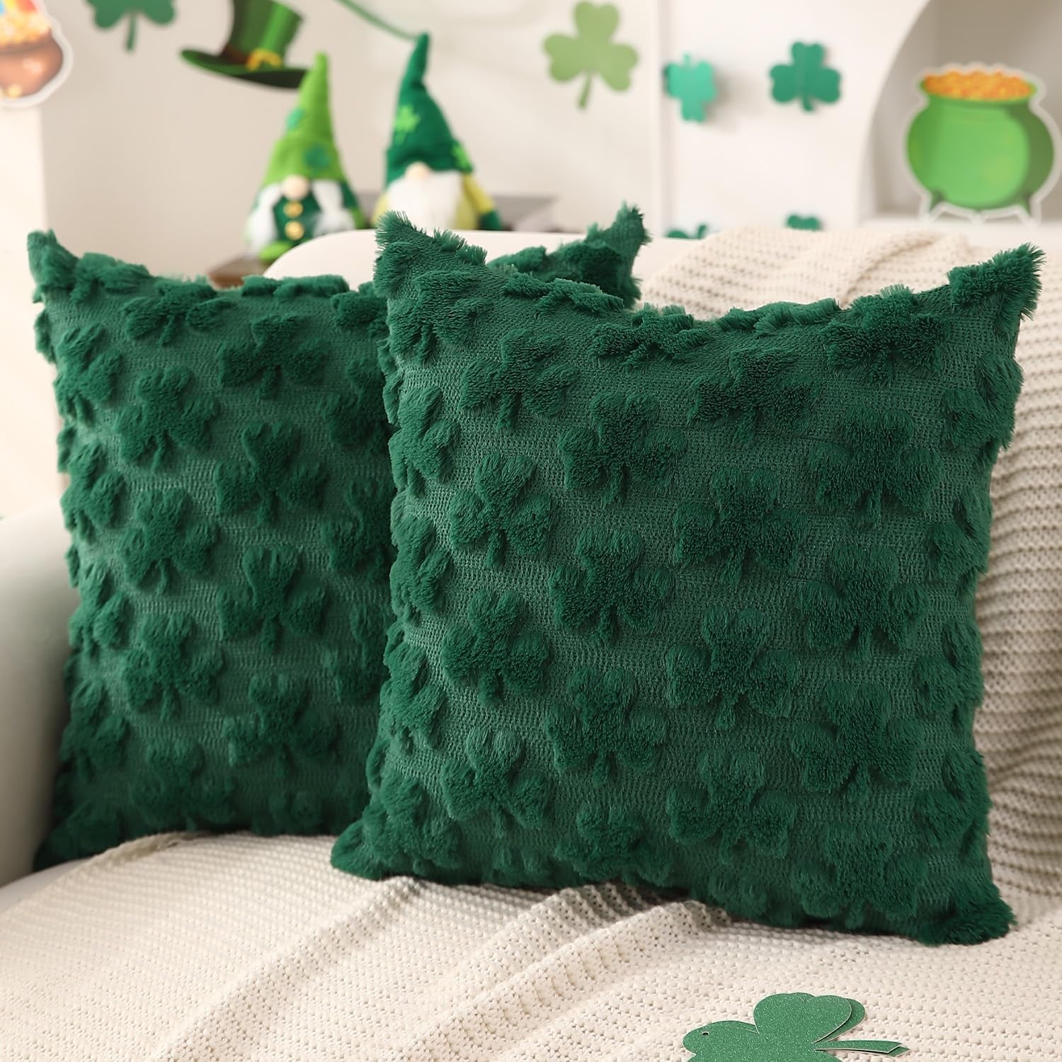 St Patricks Day Pillow Covers 18X18 Inch Set of 2 St Patricks Day Decorations Green Shamrock Soft Plush Faux Fur Jacquard Throw Pillows for Bedroom Sofa Holiday Festivals Home Decor PTK022A18