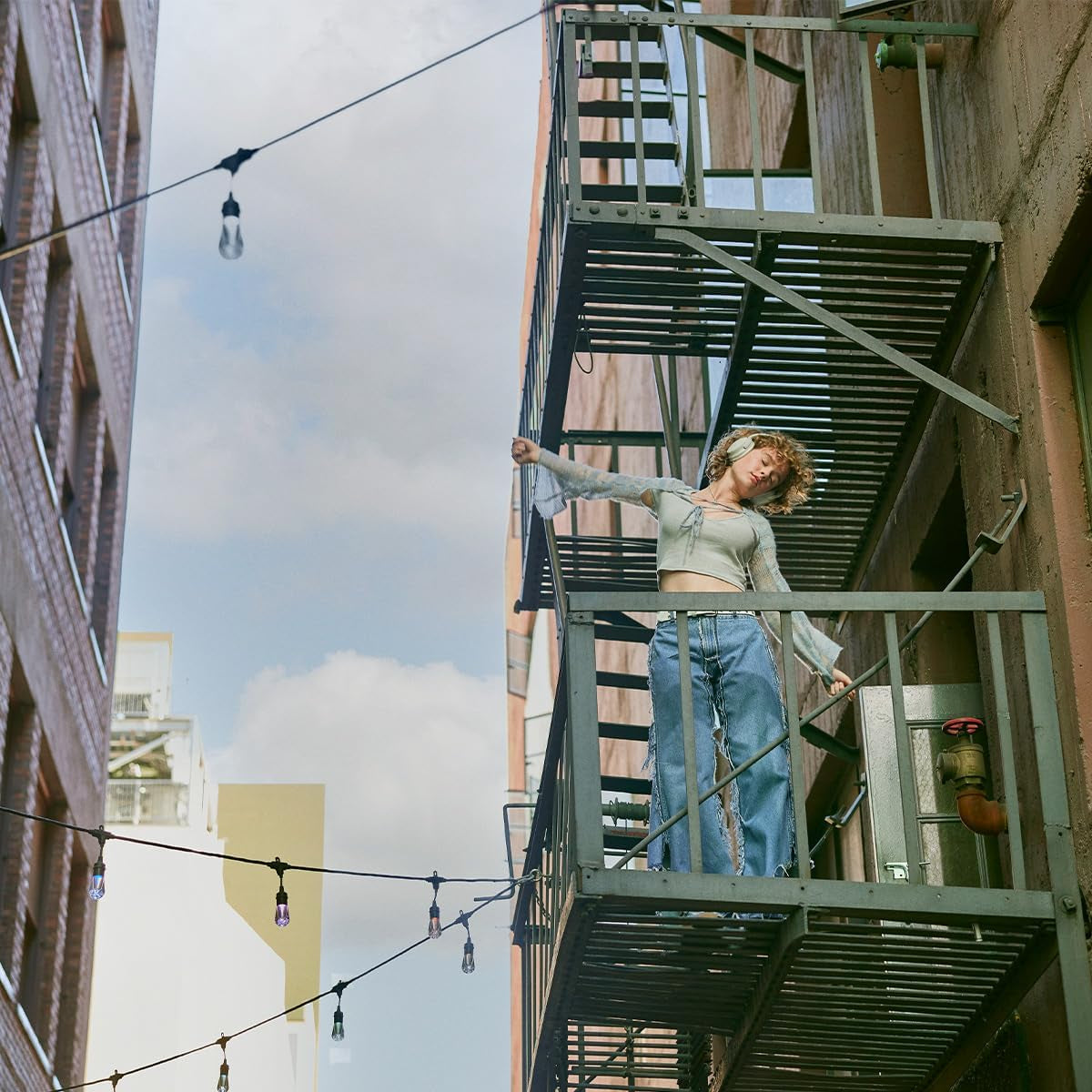 Quietcomfort Headphones with Active Noise Cancellation - Pair (White)