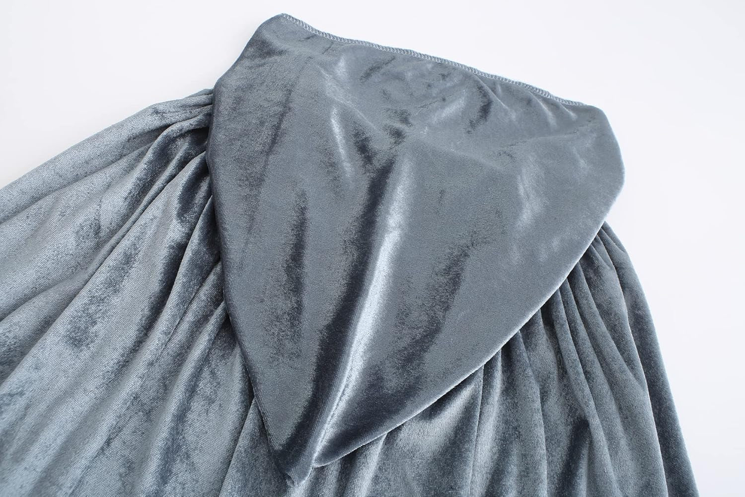 Unisex Halloween Hooded Cape Cosplay Full Length Velvet Cloak Halloween Fancy Cape Costumes