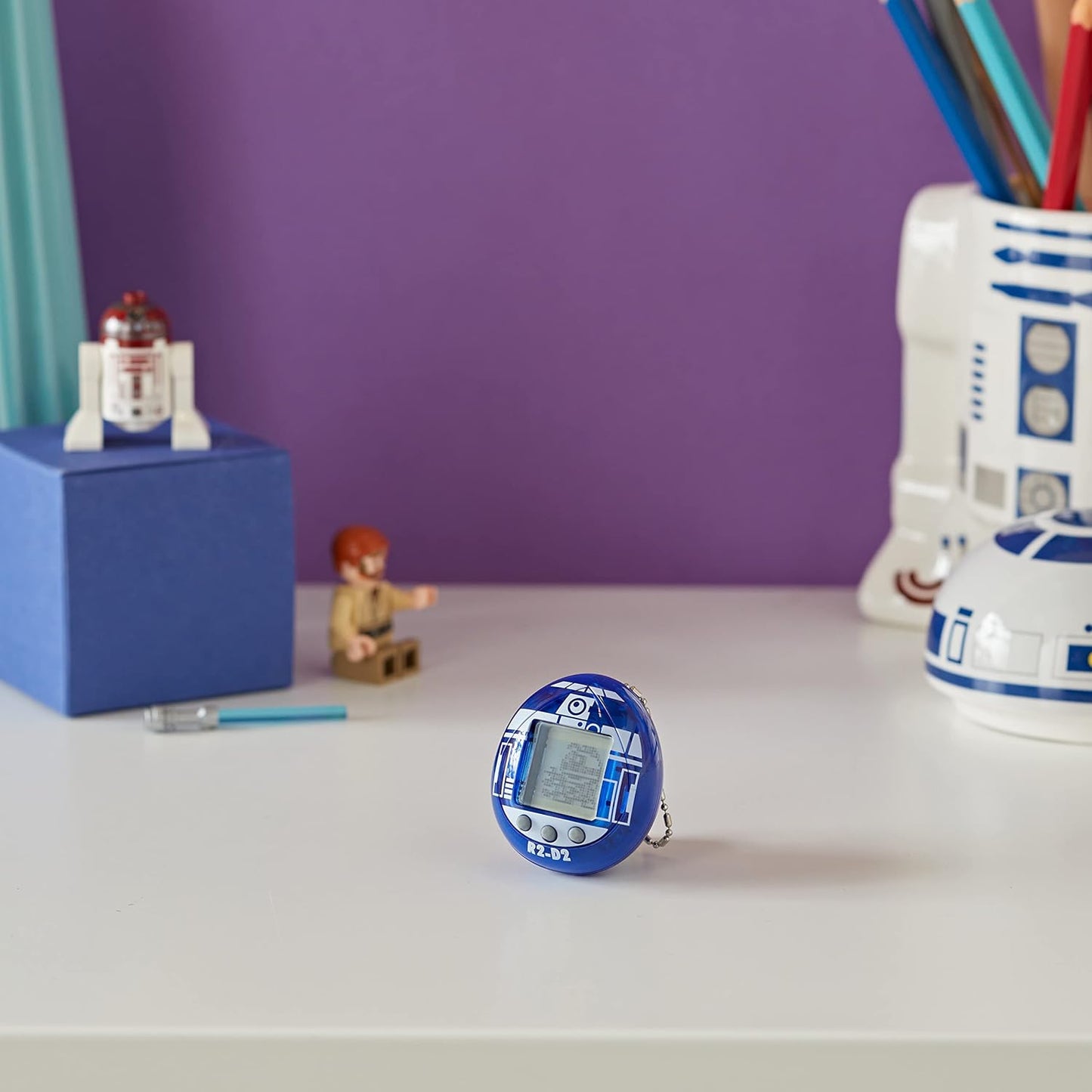 TAMAGOTCHI 88822 Star Wars R2D2 Virtual Pet Droid with Mini-Games, Animated Clips, Extra Modes and Key Chain, Multicolour BanUK