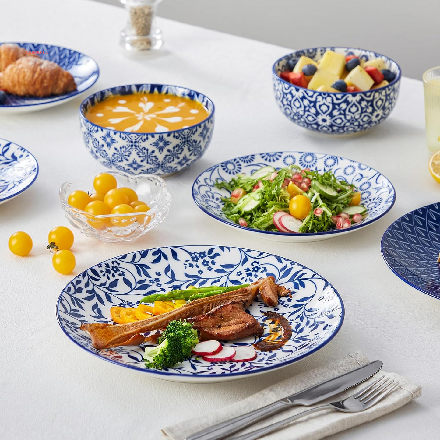 SELENE Plates and Bowls Set for 4, 12 Pieces Dinnerware Sets, Mircowave and Dishwasher Safe Dishes Set, Porcelain Blue Kitchen Set