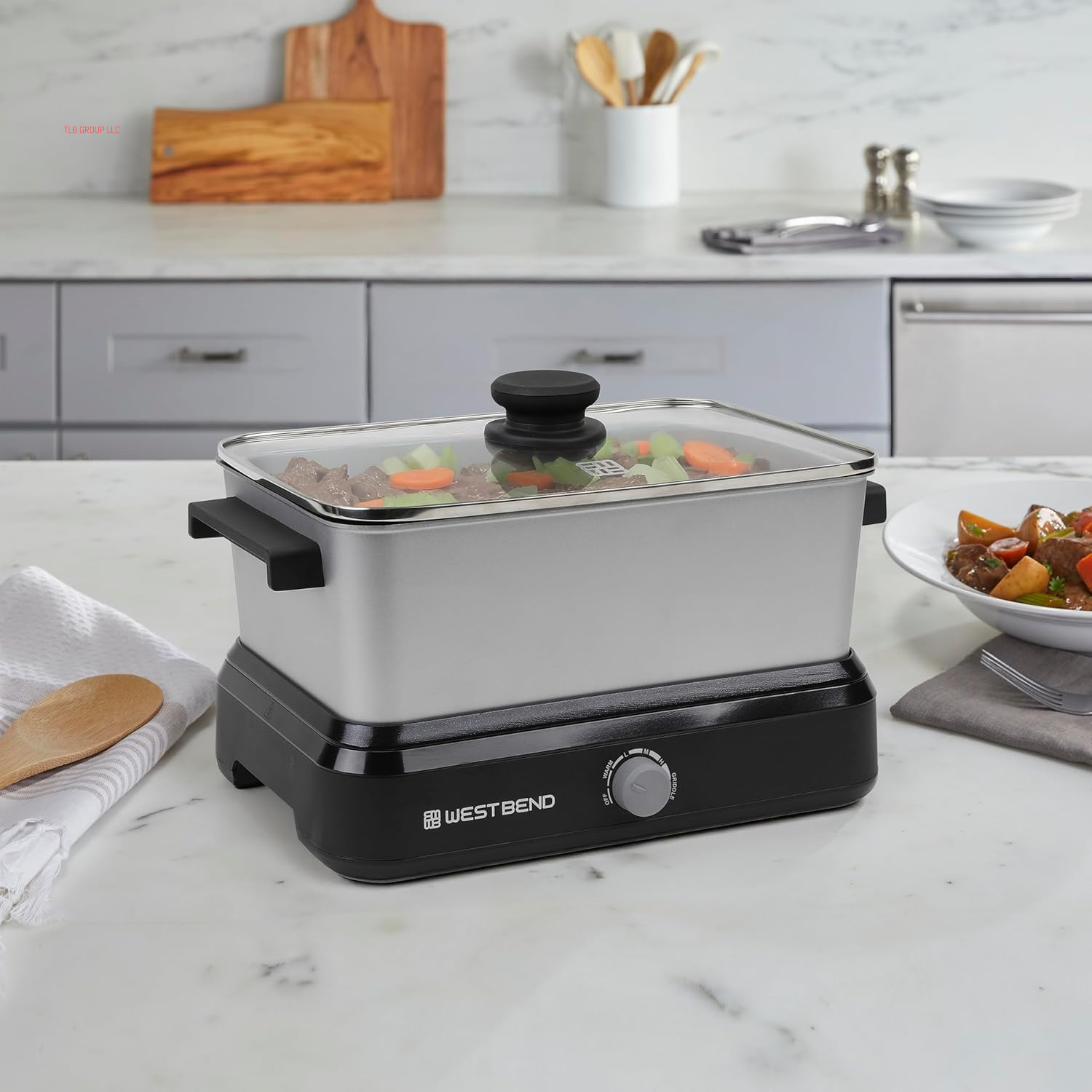 87905 Slow Cooker Large Capacity Non-Stick Vessel with Variable Temperature Control Includes Travel Lid and Thermal Carrying Case, 5-Quart, Silver TRUCK DRIVER