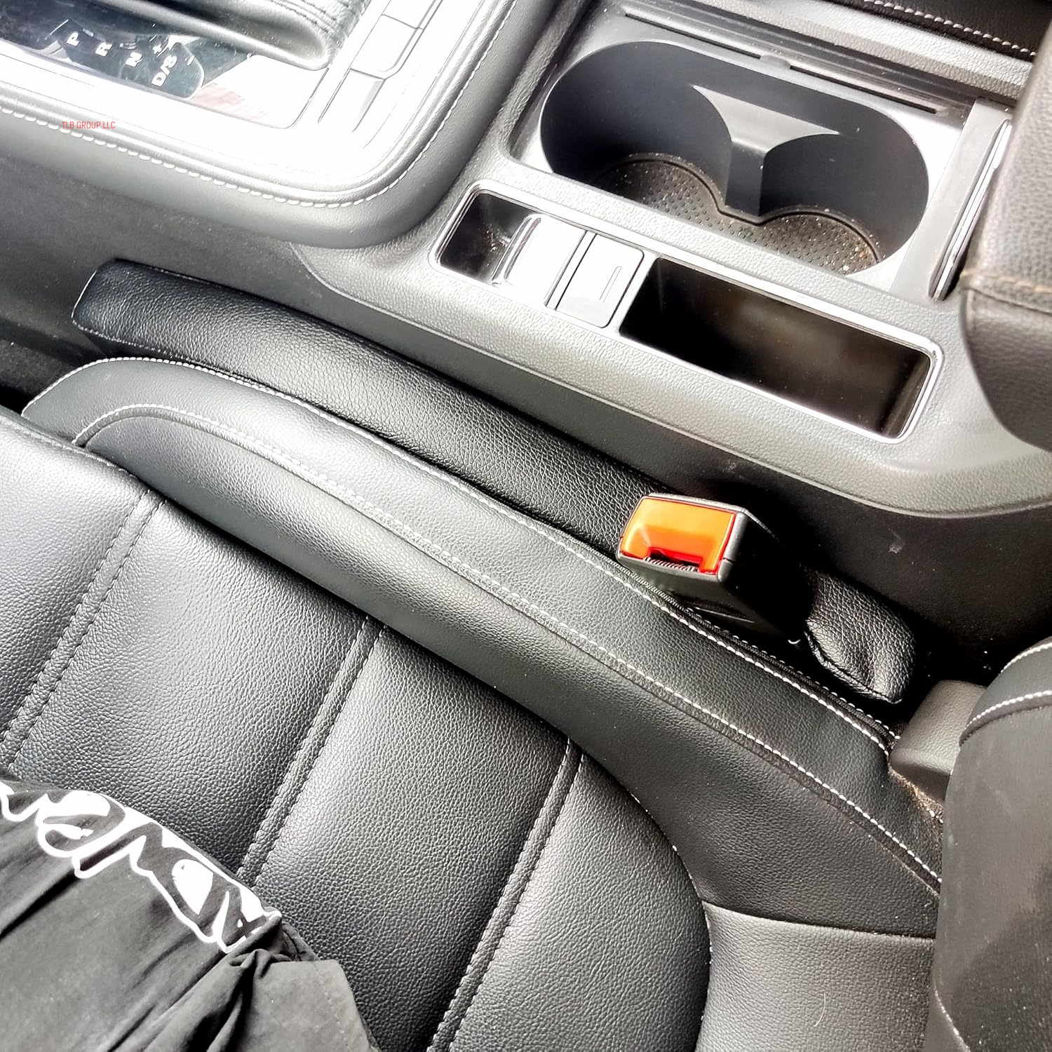 Leather Car Seat Gap Filler, 2 Pack Universal Gap Stopper/Catcher to Fill the Gap between Seat and Console Black Car Crevice Blocker Space Pad