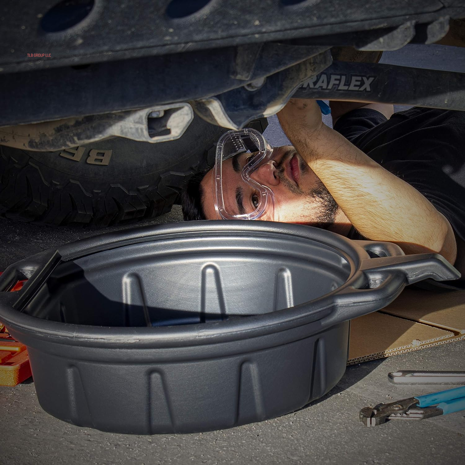 20762A Oil Drain Pan | Black Plastic anti Splash | Motor Oil Drip Catcher Pan | 2 Gallon (8L) Capacity