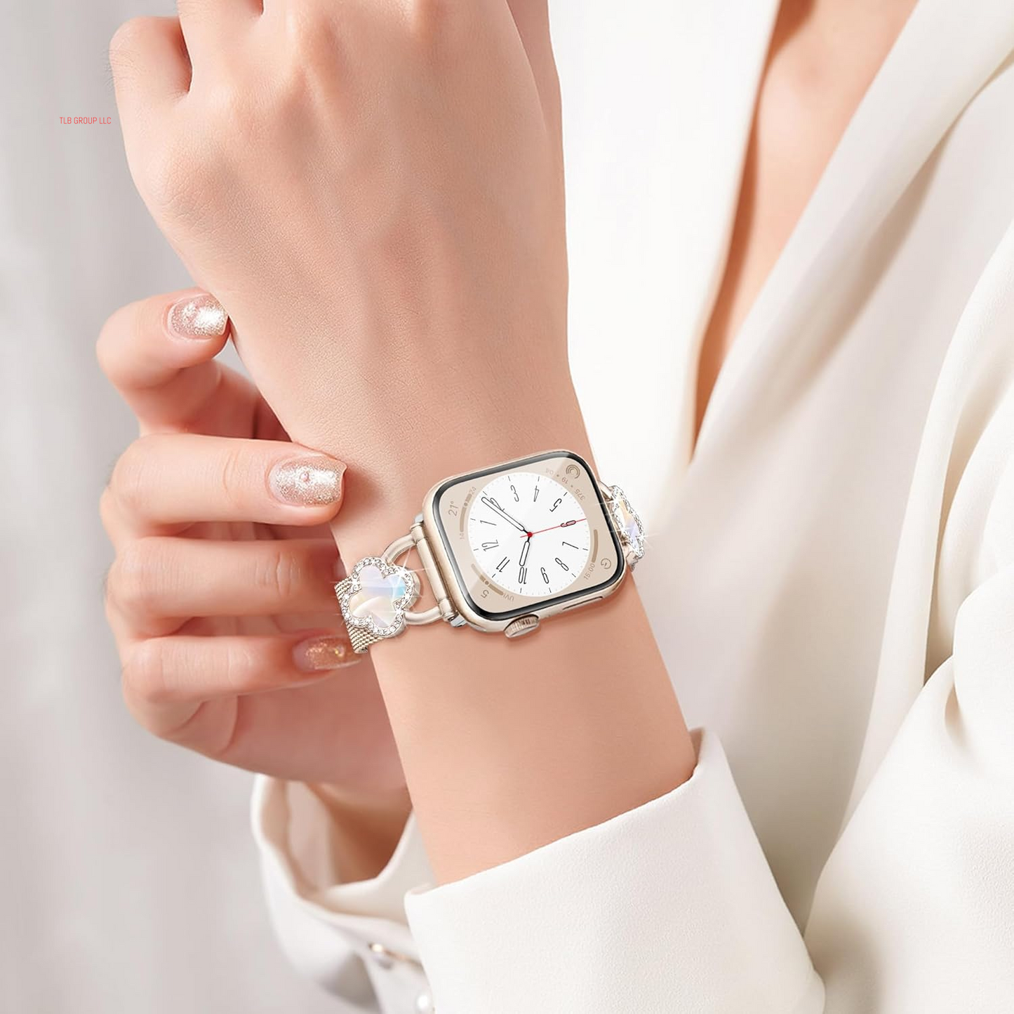Thin Clover Magnetic Band for Apple Watch Bands for Women 46Mm 45Mm 44Mm 42Mm 49Mm, Slim Cute Bling Metal Milanese Iwatch Bands for Iphone Watch Series 10 9 8 7 6 5 4 3 2 1 SE Ultra-Starlight